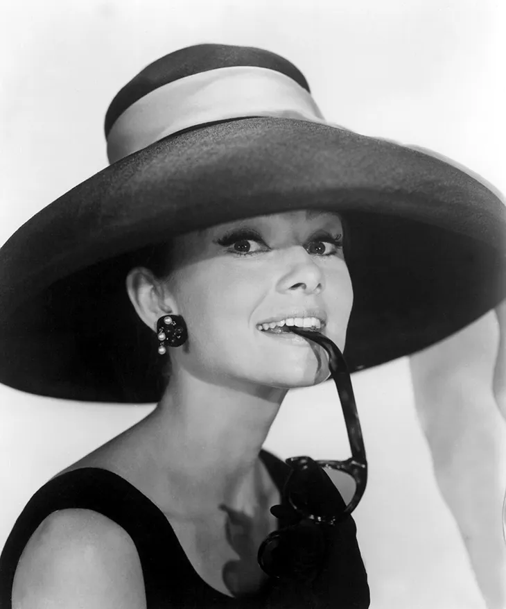 2214 92400 - Audrey Hepburn Replikleri